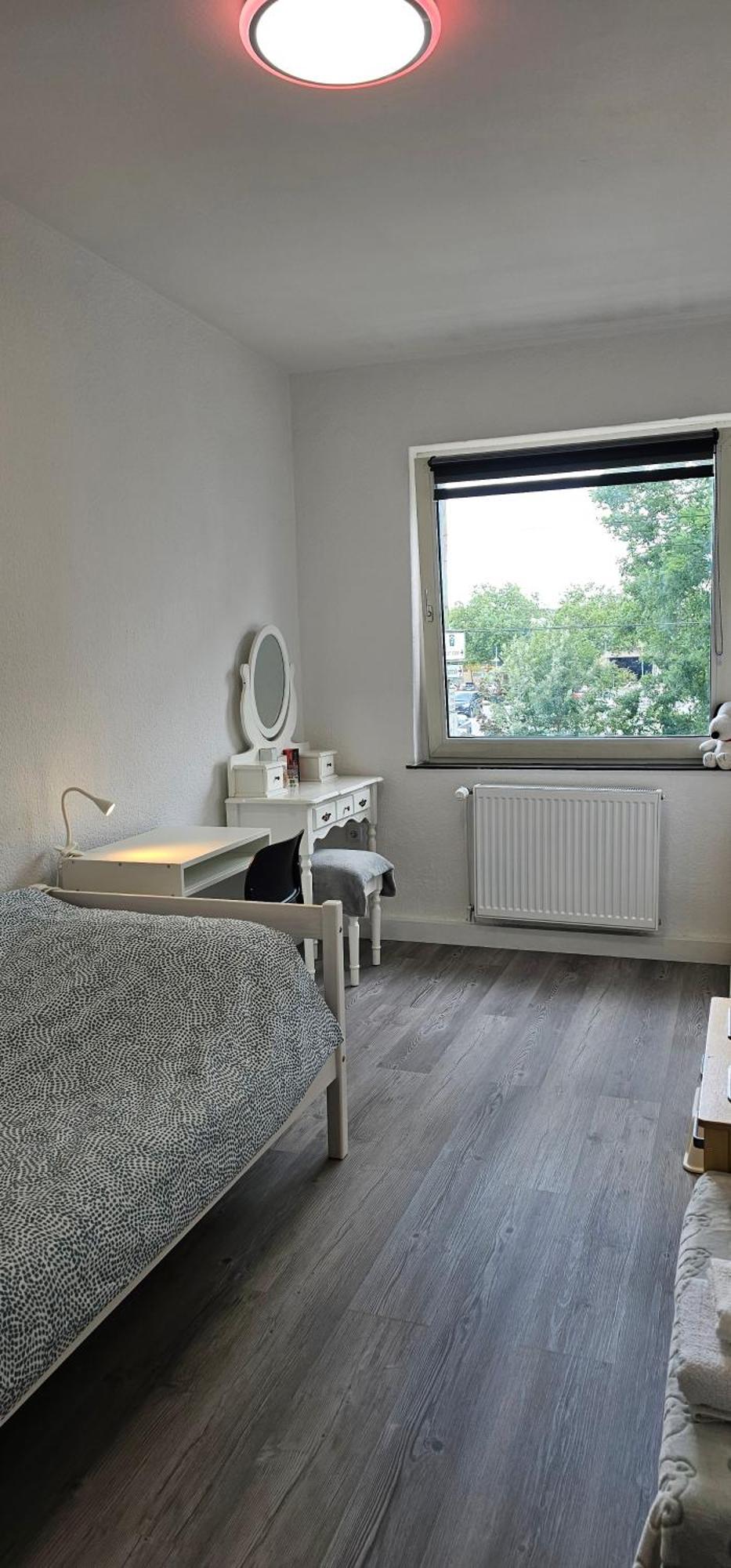 Zimmer In Bilk-Zentrum Duesseldorf 客房 照片